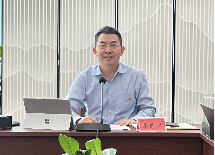 豪利777官网集团党委理论学习中心组召开第七次集中学习研讨会